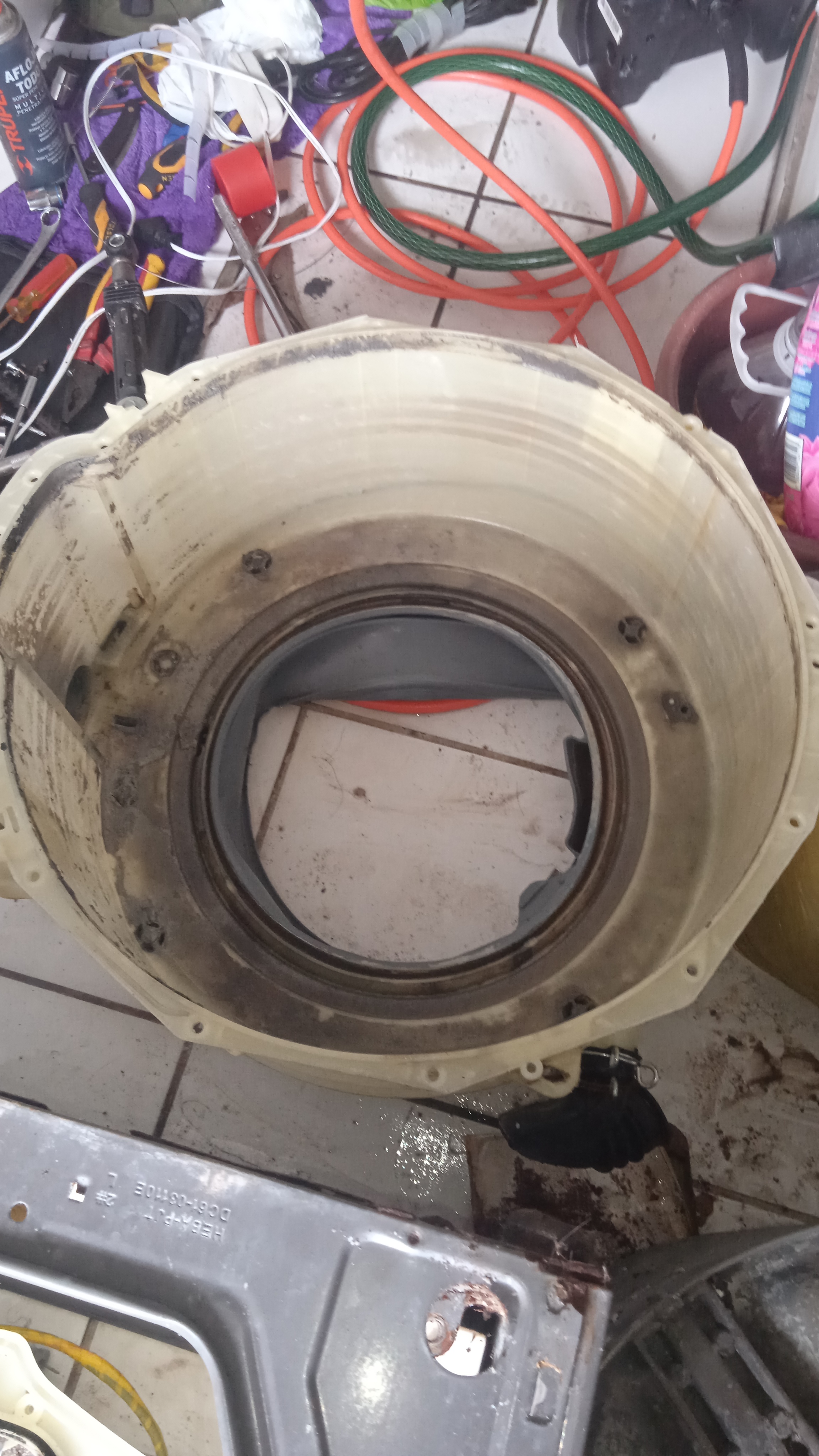 Proceso de limpieza con hidrolavadora